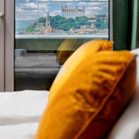 Sky Park 1 - Luxurious #Instaworthy Apartment In Downtown City Center With Included Parking, Best Address In Town Братислава Экстерьер фото