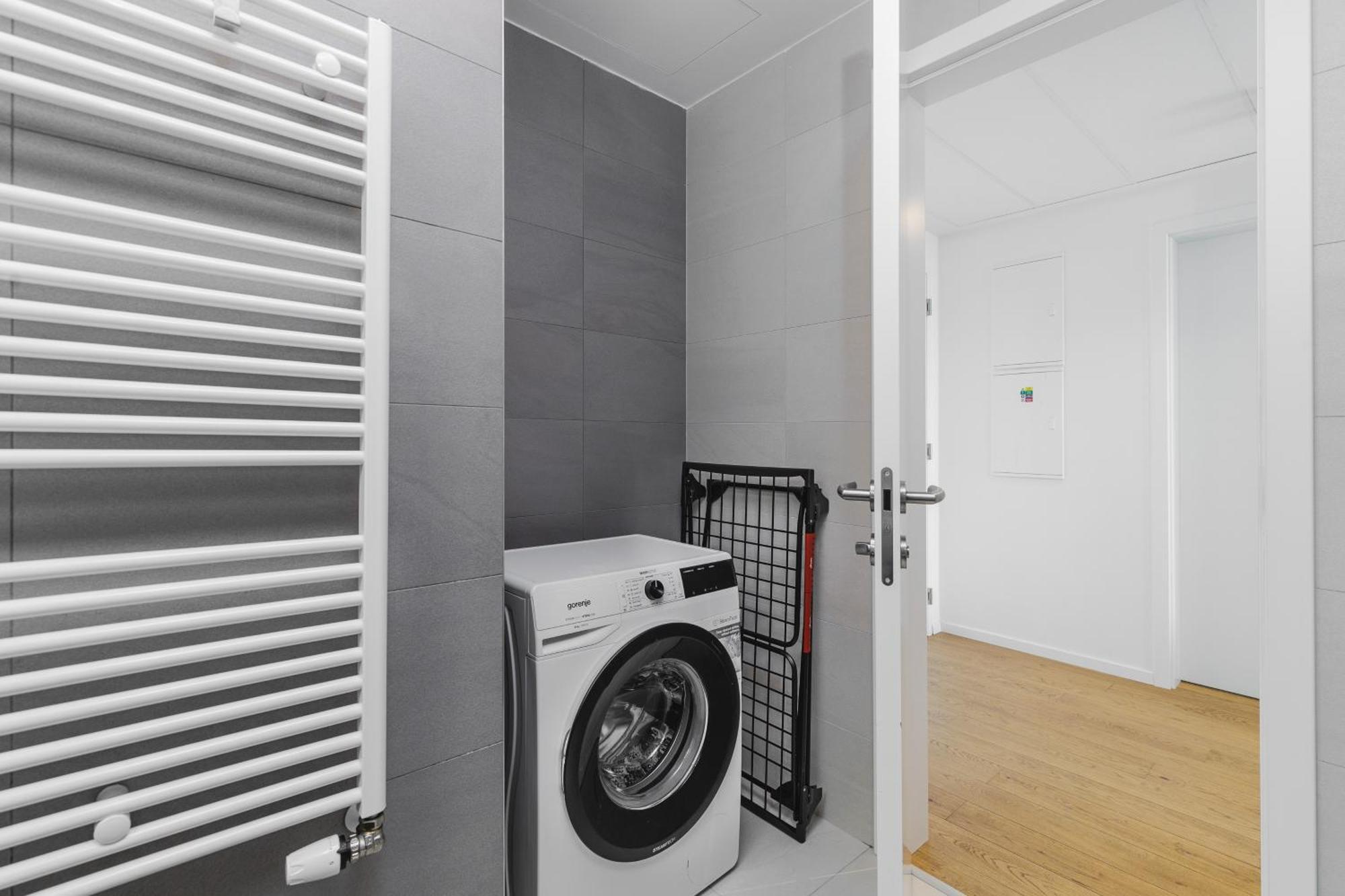 Sky Park 1 - Luxurious #Instaworthy Apartment In Downtown City Center With Included Parking, Best Address In Town Братислава Экстерьер фото
